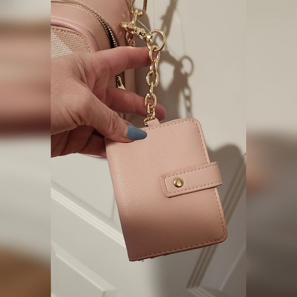 Martha Stewart Women's Crossbody Bag Pink/White 7.25" X 6.75" X 3.25" - Picture 8 of 12